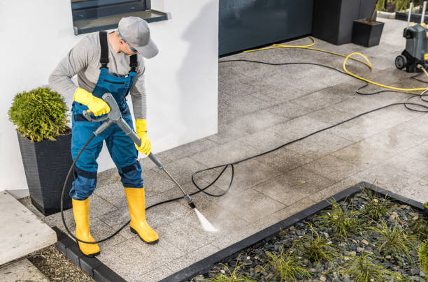 Why Choose Our Certified Pressure Washing Experts for Your Project Needs in Rockwood, MI?